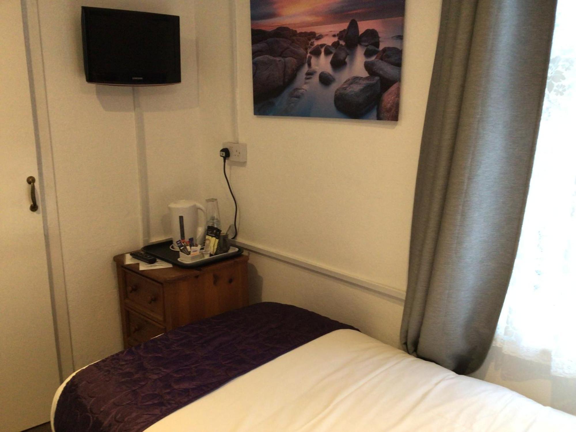 White Swallow Hotel — Photos 2
